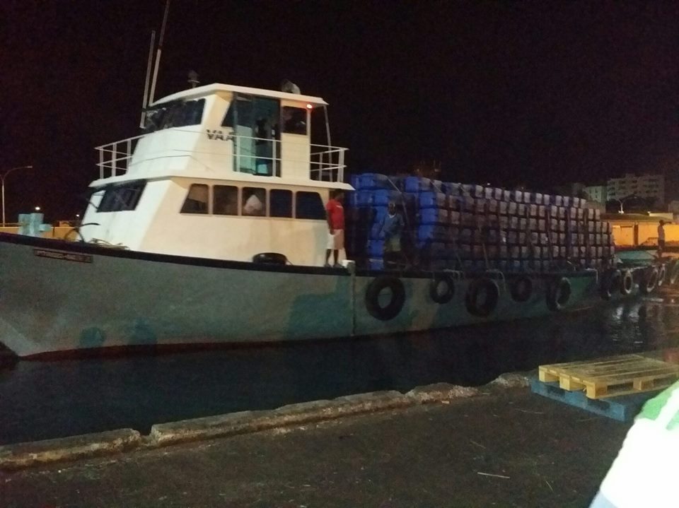 ފަތާ ޓްރެކްތަކަށް ބޭނުންވާ ސާމާނު އުޅަނދަކަށް ބަރުކޮށްފައި. ފޮތޯ/ ކިއުންތެރިއެެއް