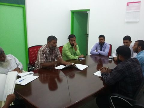 ކިނޮޅަހު ކައުންސިލްގެ ބޭފުޅުން ބައްދަލުވުމެއްގައި. 