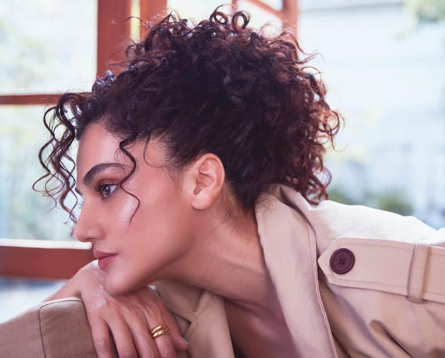 Taapsee ge Dobaraa August 19 gai – adduLIVE